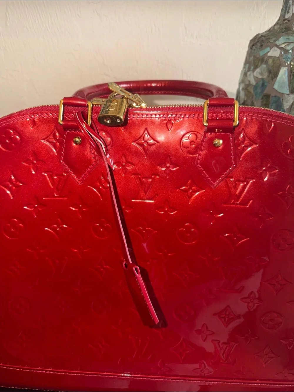 AUTHENTIC CLEAN Louis Vuitton Red Vernis Alma GM Satchel with Lock and Keys